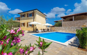 Stunning Home In Turcic